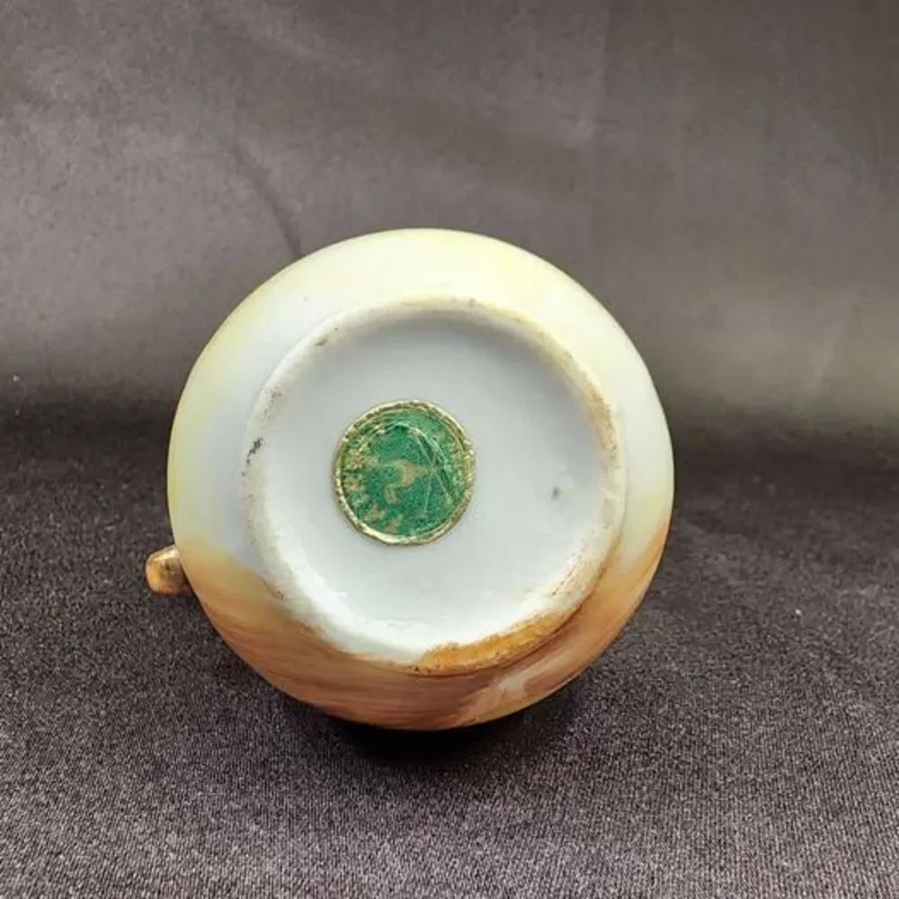Miniature Pitcher/creamer 3